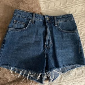 Forever 21, Shein and H&M jean shorts. Size 0,2, and size small.
